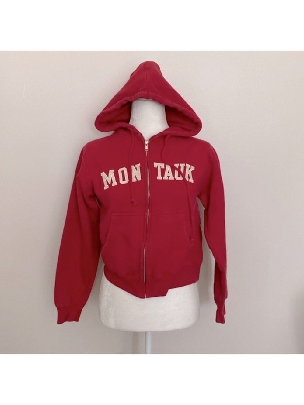 Vintage 90’s Montauk zip up hoodie